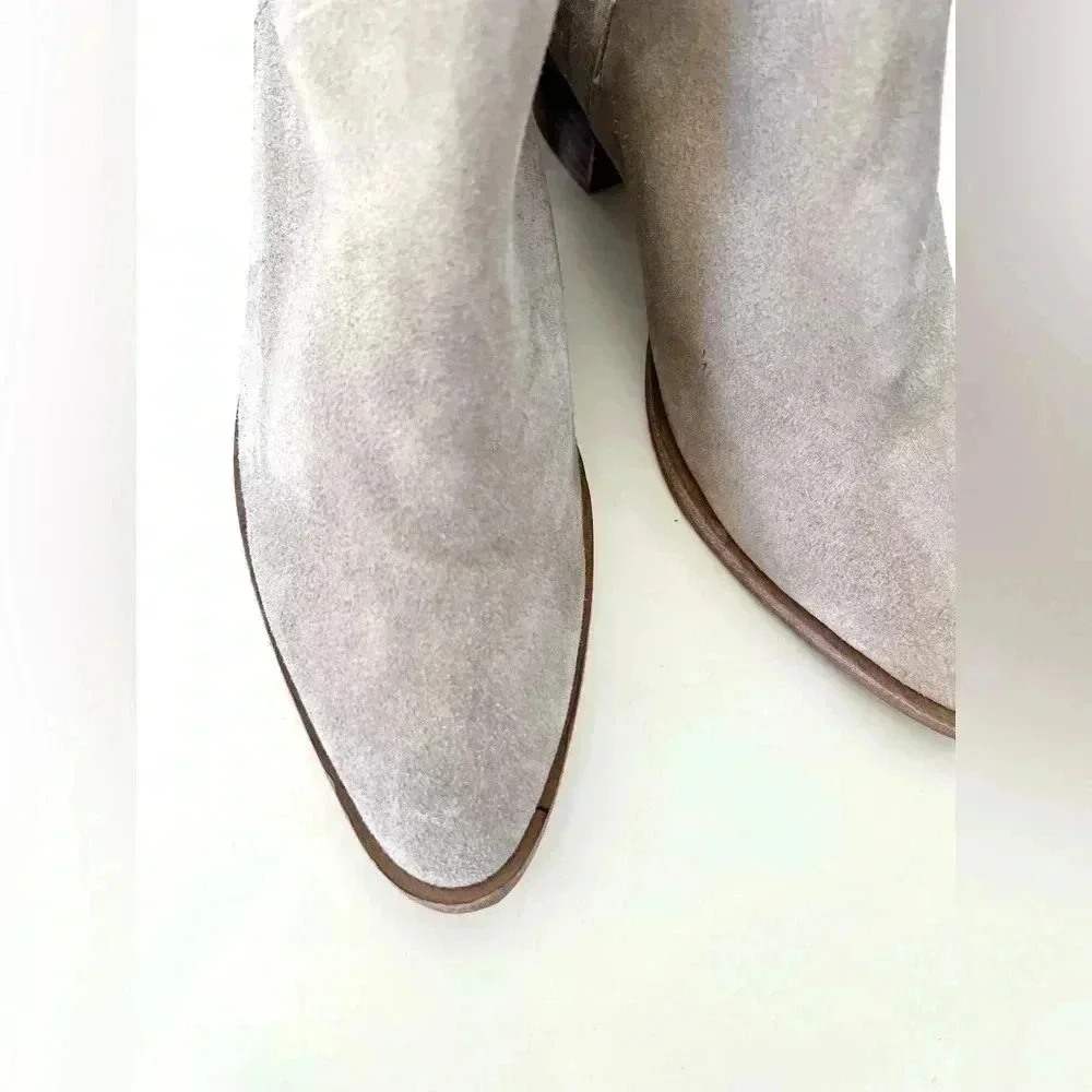 Free People Charm Double V‎ Tan Suede Ankle Boots Size 39.5